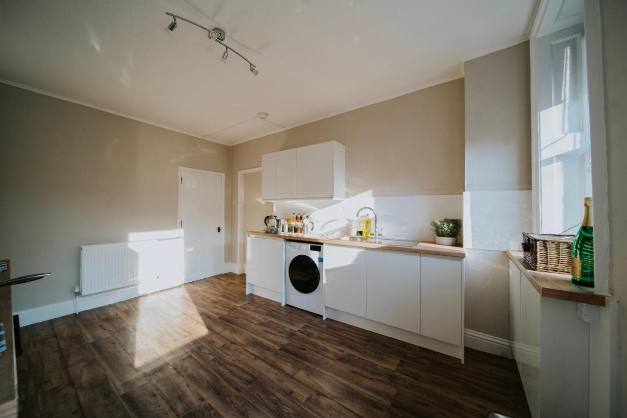 Ferienwohnung Roman Penthouse- City Skyline Views, 4K Tvs, 5G Wifi And More! Bath Exterior foto